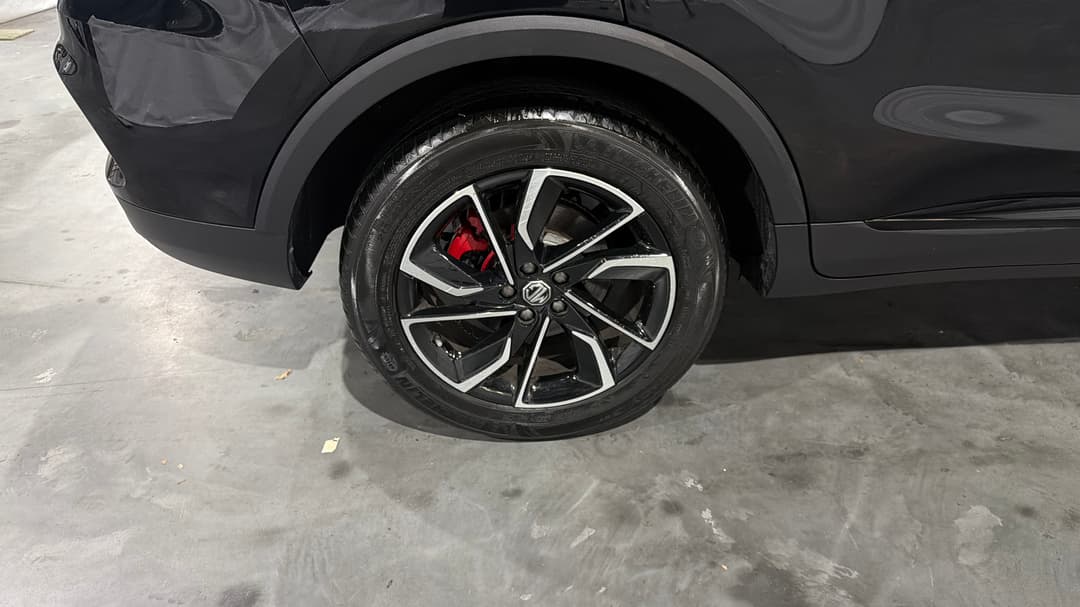 2022 MG Zst Essence, Automatic, 35651 km, Right Rear Wheel