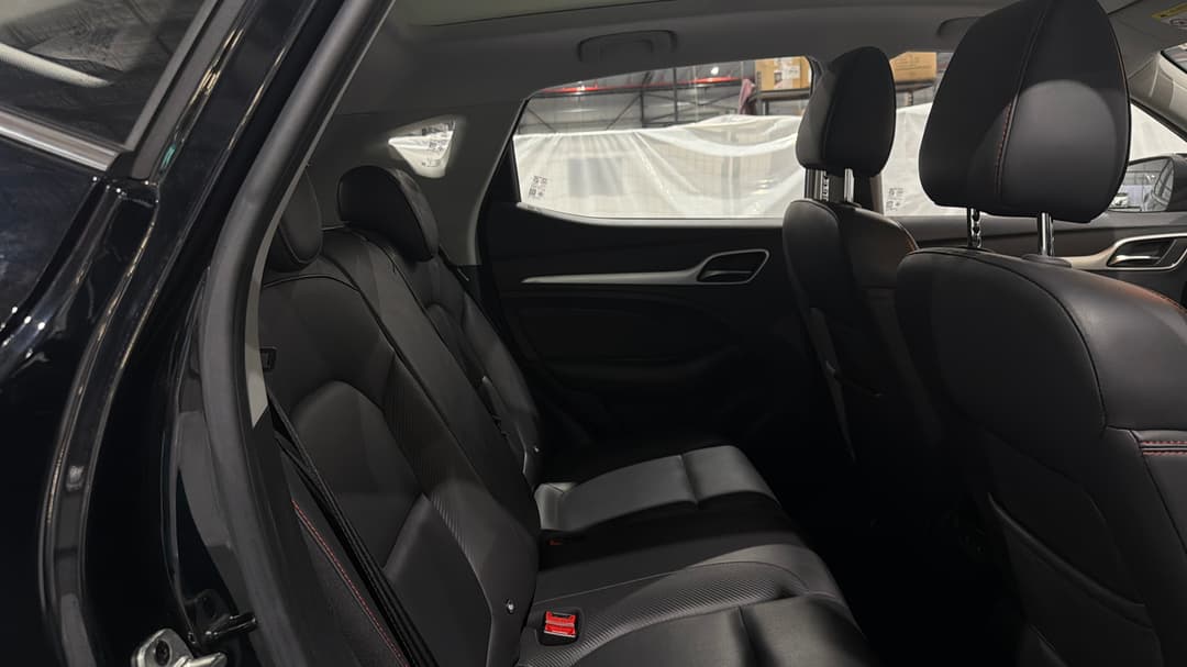 2022 MG Zst Essence, Automatic, 35651 km, Right Side Rear Door Cabin View