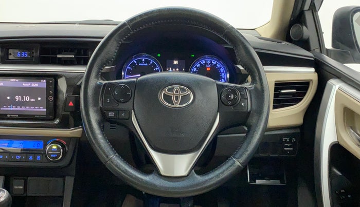 2016 Toyota Corolla Altis GL, Petrol, Manual, 71,916 km, Steering Wheel Close Up