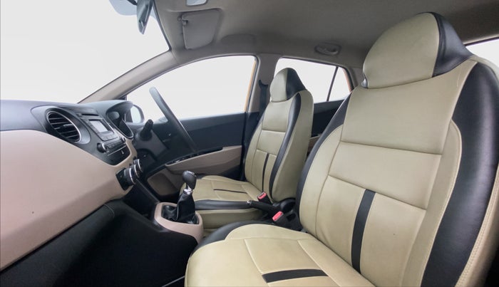 2014 Hyundai Grand i10 SPORTZ 1.2 KAPPA VTVT, Petrol, Manual, 25,662 km, Right Side Front Door Cabin View