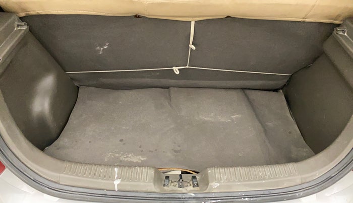 2011 Hyundai i10 MAGNA 1.2, Petrol, Manual, 25,268 km, Dicky (Boot door) - Parcel tray missing