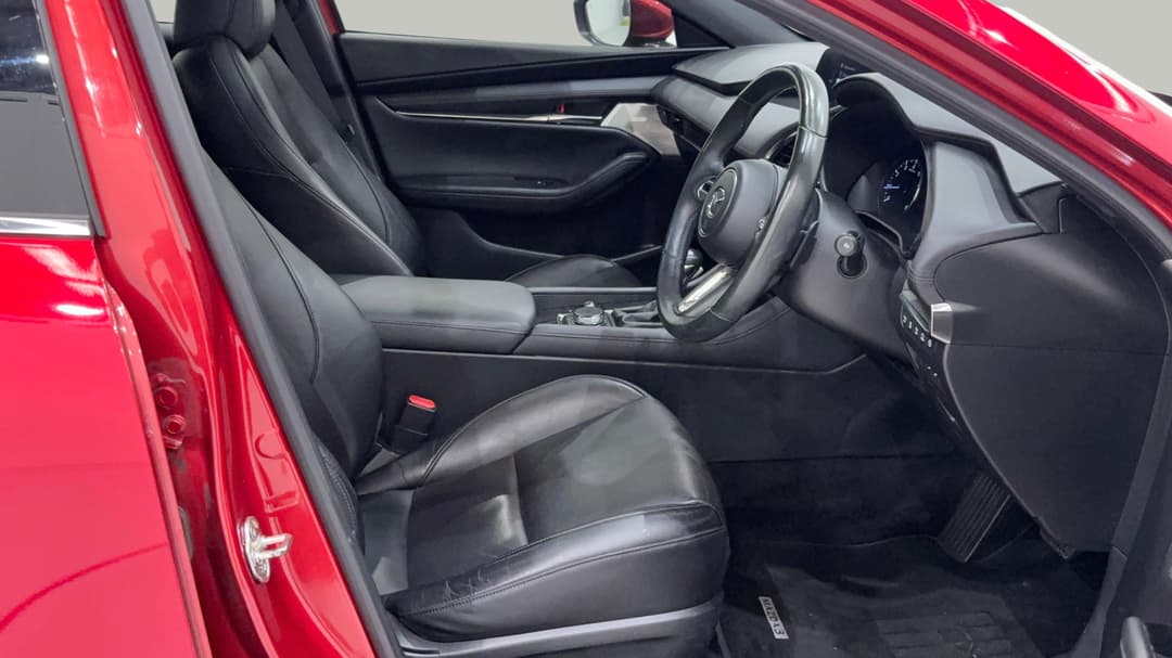 2019 Mazda Mazda3 G25 Astina, Automatic, 71568 km, Right Side Front Door Cabin View