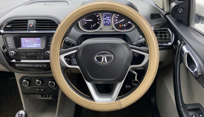 2017 Tata Tiago XZ 1.2 REVOTRON, Petrol, Manual, 47,546 km, Steering Wheel Close Up