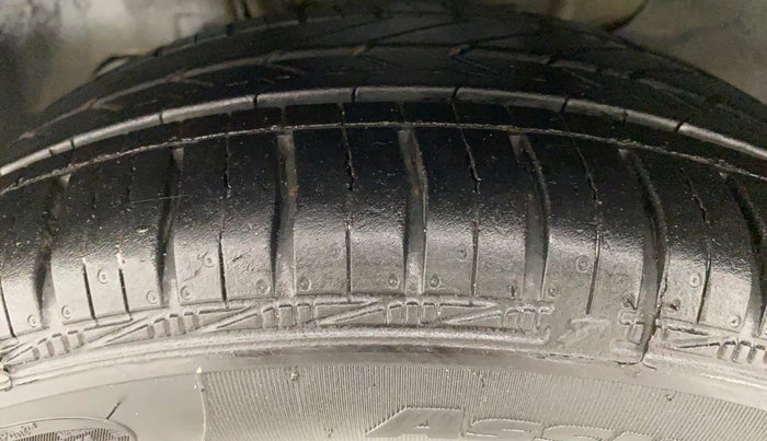 2017 Tata Tiago XZ 1.2 REVOTRON, Petrol, Manual, 47,546 km, Left Front Tyre Tread
