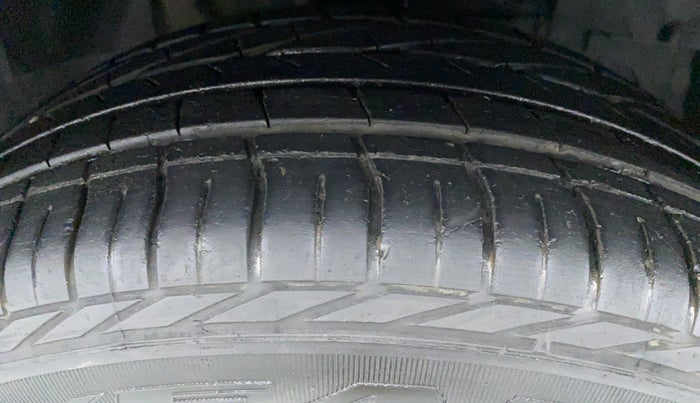 2019 Tata NEXON XZA+ 1.5, Diesel, Automatic, 16,184 km, Left Front Tyre Tread