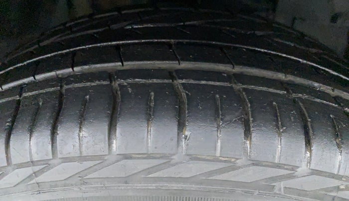 2019 Tata NEXON XZA+ 1.5, Diesel, Automatic, 16,184 km, Right Front Tyre Tread
