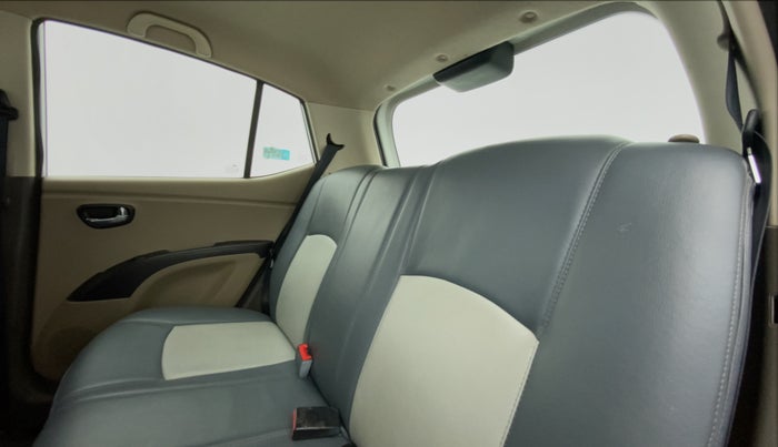 2013 Hyundai i10 MAGNA 1.2 KAPPA2, Petrol, Manual, 66,071 km, Right Side Rear Door Cabin