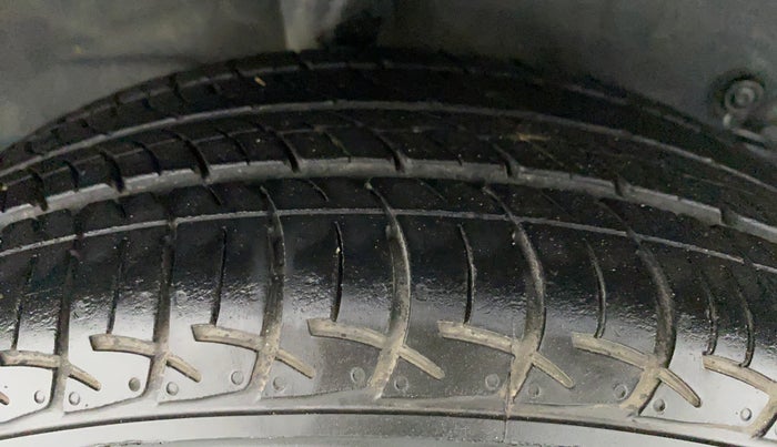 2013 Toyota Etios GD, Diesel, Manual, 47,074 km, Right Rear Tyre Tread