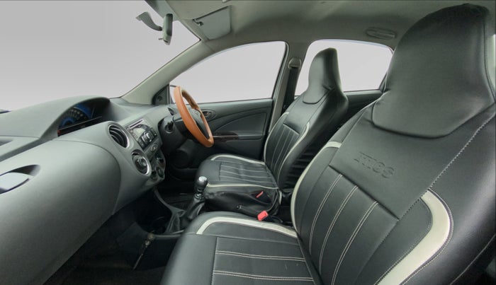 2013 Toyota Etios GD, Diesel, Manual, 47,074 km, Right Side Front Door Cabin