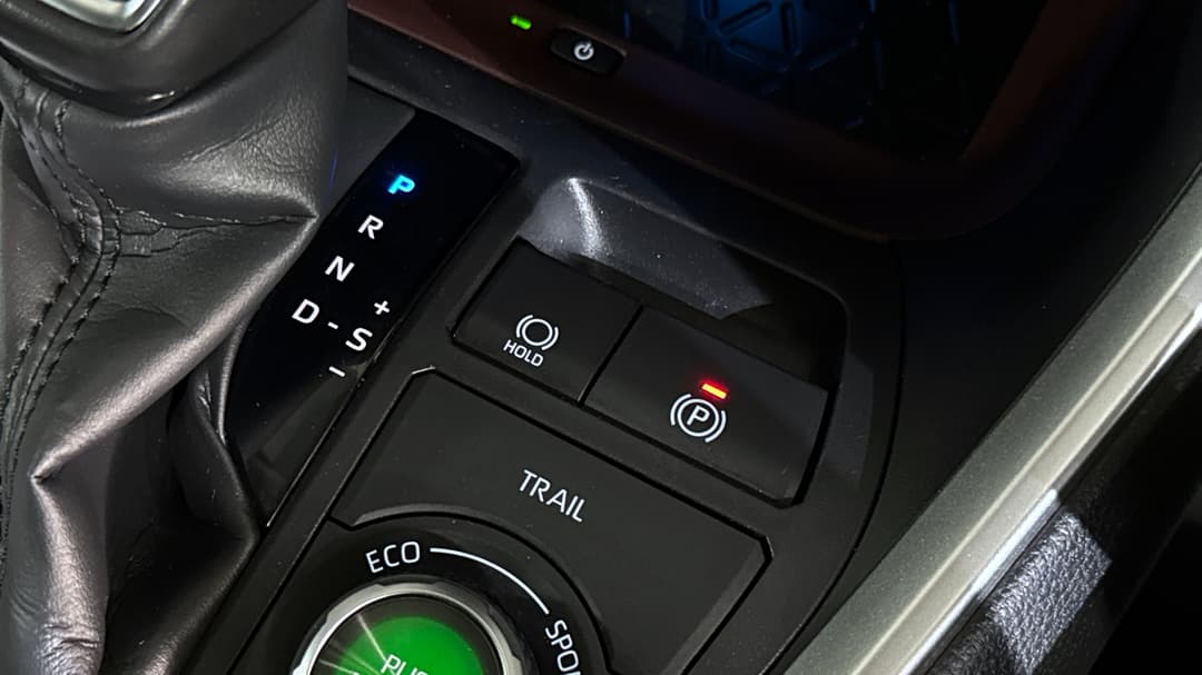 2023 Toyota RAV4 Cruiser (AWD) Hybrid, Automatic, 62249 km, Handbrake
