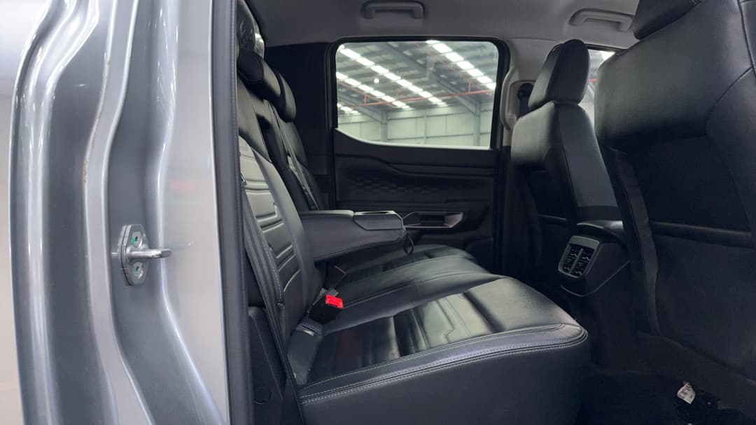 2022 Ford Ranger Sport 2.0 (4x4), Automatic, 53901 km, Right Side Rear Door Cabin View