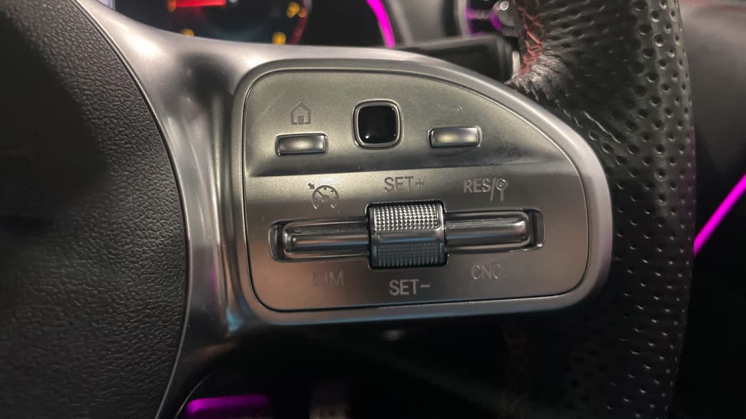 2022 Mercedes-benz Glb 200, Automatic, 52501 km, Cruise Control