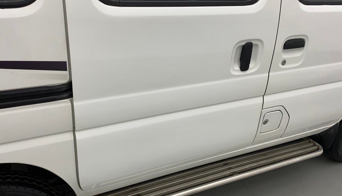 2017 Maruti Eeco 7 STR, Petrol, Manual, 21,722 km, Right rear door - Graphic sticker