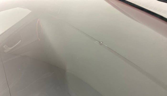 2018 Hyundai Elite i20 ASTA 1.2 DUAL TONE, Petrol, Manual, 67,916 km, Front windshield - Minor spot on windshield