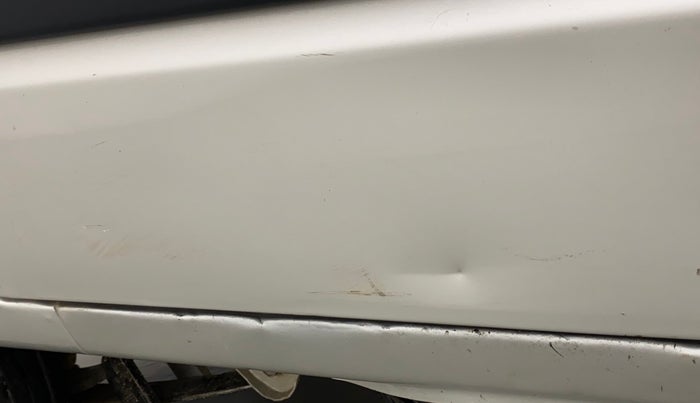 2017 Maruti OMNI E STD, Petrol, Manual, 69,169 km, Right rear door - Slightly dented