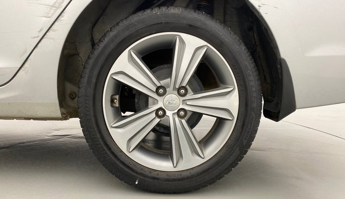 2017 Hyundai Verna 1.6 SX VTVT, Petrol, Manual, 26,658 km, Left Rear Wheel