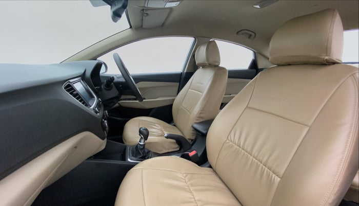 2017 Hyundai Verna 1.6 SX VTVT, Petrol, Manual, 26,658 km, Right Side Front Door Cabin