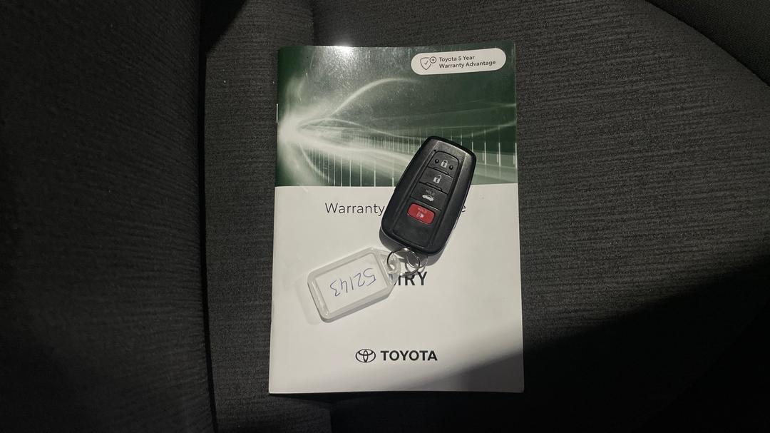 2023 Toyota Camry Ascent Hybrid, Automatic, 53425 km, Key Close-up
