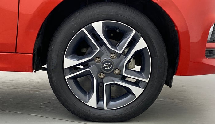 2020 Tata Tiago XZA+ DUAL TONE 1.2RTN, Petrol, Automatic, 34,587 km, Right Front Wheel