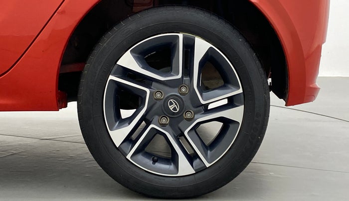 2020 Tata Tiago XZA+ DUAL TONE 1.2RTN, Petrol, Automatic, 34,587 km, Left Rear Wheel