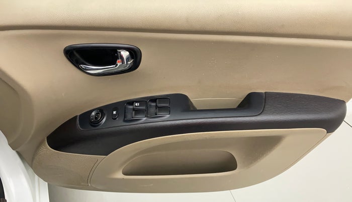 2011 Hyundai i10 SPORTZ 1.2, Petrol, Manual, 39,170 km, Driver Side Door Panels Control
