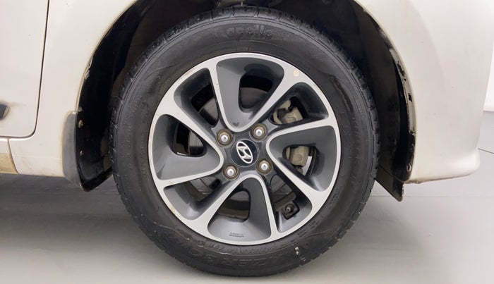 2018 Hyundai Grand i10 SPORTZ AT 1.2 KAPPA VTVT, Petrol, Automatic, 17,256 km, Right Front Wheel