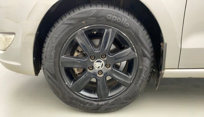 2014 Skoda Rapid 1.5 TDI CR ELEGANCE, Diesel, Manual, 98,371 km, Left Front Wheel