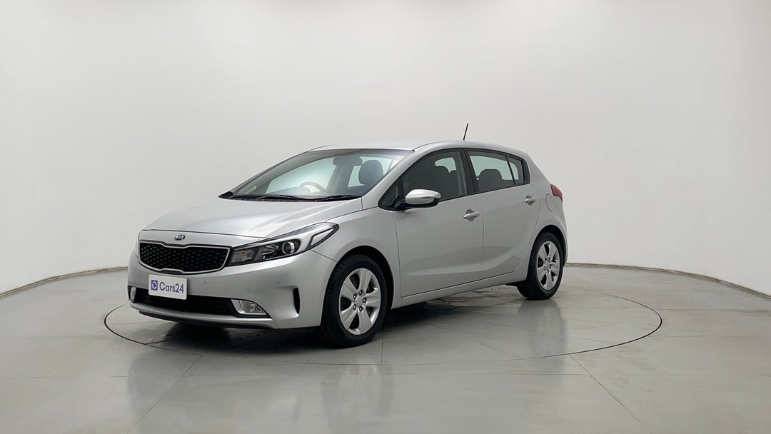 Left Front Diagonal (45- Degree) View