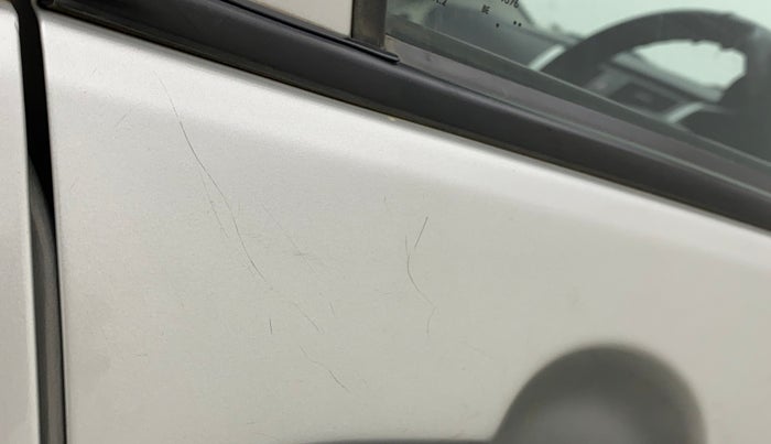 2014 Maruti Celerio VXI AMT, Petrol, Automatic, 48,552 km, Driver-side door - Minor scratches
