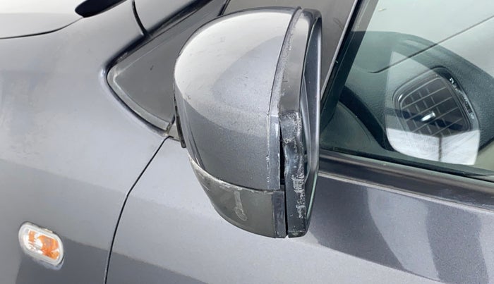 2012 Volkswagen Polo COMFORTLINE 1.2L PETROL, Petrol, Manual, 58,303 km, Left rear-view mirror - Cover has minor damage