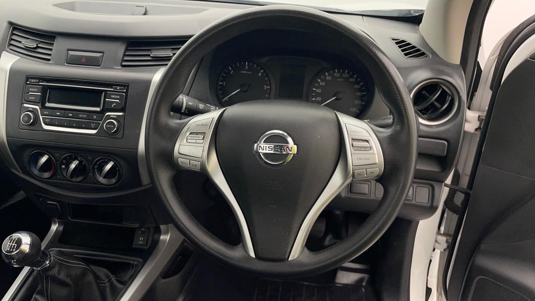 2019 Nissan Navara Rx (4x2), Manual, 93396 km, Steering Wheel Close-up