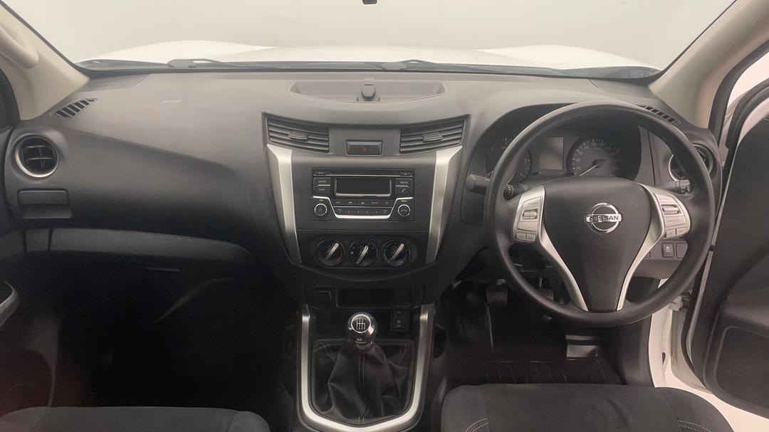 2019 Nissan Navara Rx (4x2), Manual, 93396 km, Dashboard View