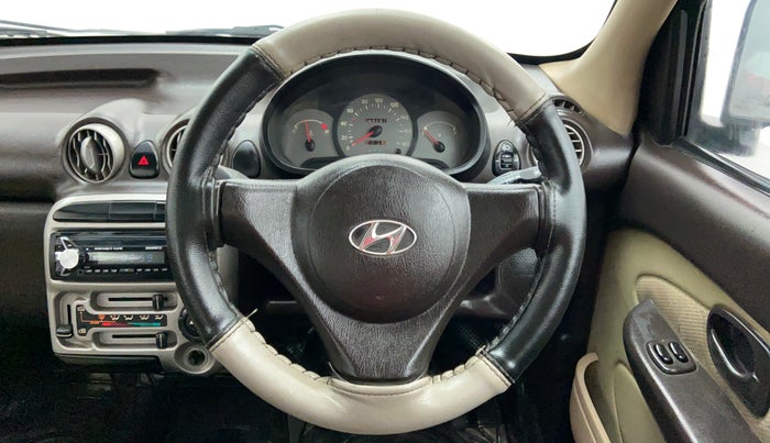 2011 Hyundai Santro Xing GL PLUS, Petrol, Manual, 8,92,981 km, Steering Wheel Close-up