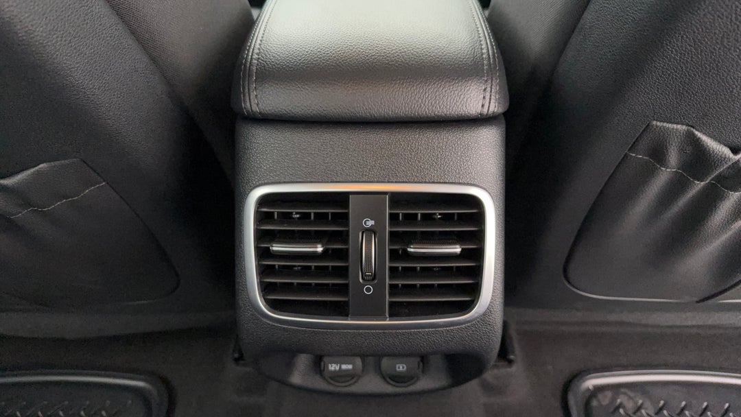 2019 Kia Optima Si, Automatic, 26465 km, Rear A/C Vent