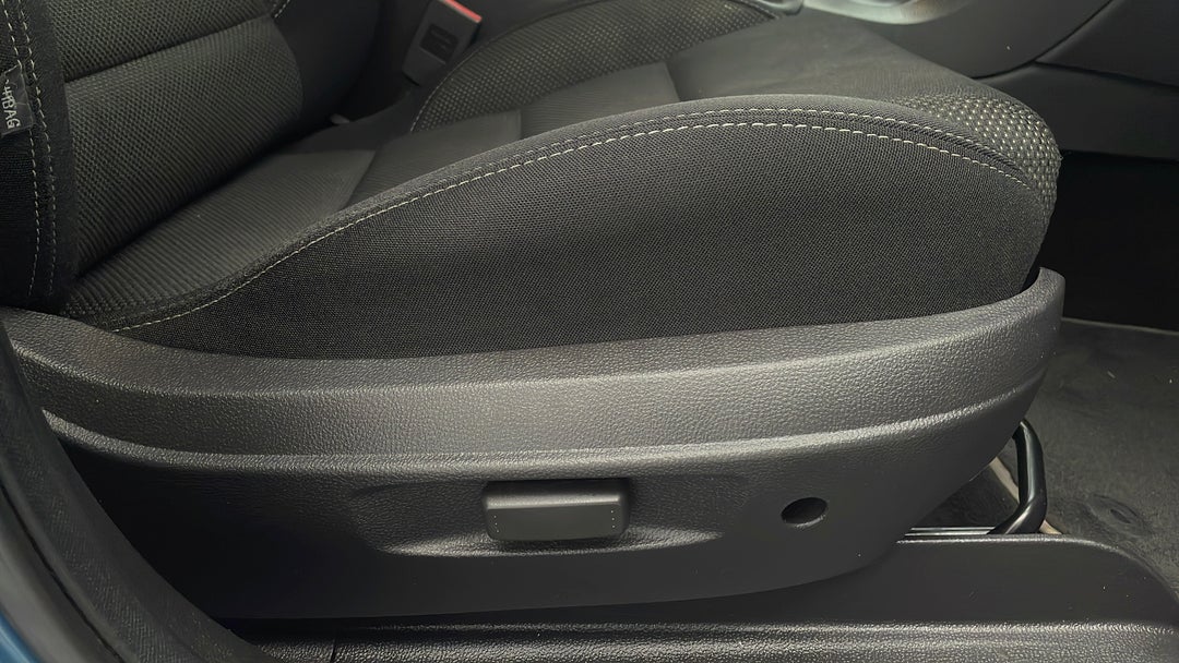 2016 Ford Falcon Xr6, Automatic, 87282 km, Drivers Side Adjustment Panel