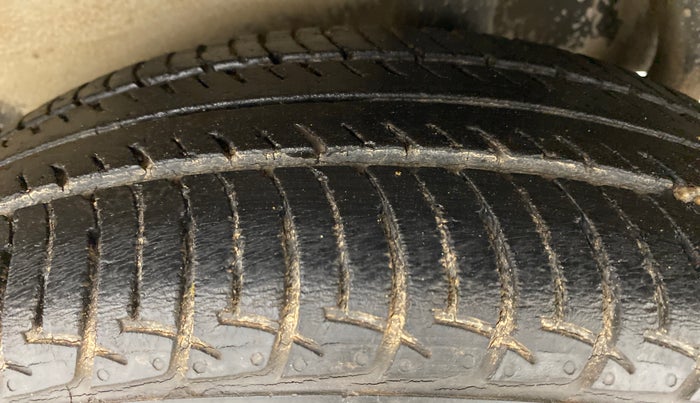 2017 Maruti Celerio VXI, Petrol, Manual, 33,366 km, Left Rear Tyre Tread