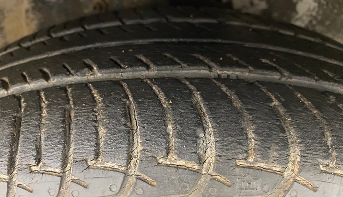 2017 Maruti Celerio VXI, Petrol, Manual, 33,366 km, Right Front Tyre Tread