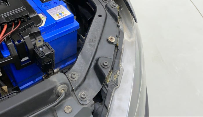 2013 Volkswagen Polo GT TSI 1.2 PETROL AT, Petrol, Automatic, 56,628 km, Left headlight - Clamp has minor damage