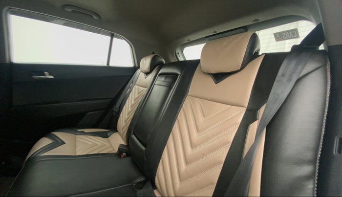 2018 Hyundai Creta SX AT 1.6 PETROL, Petrol, Automatic, 26,218 km, Right Side Rear Door Cabin
