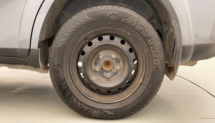 2014 Mahindra XUV500 W6, Diesel, Manual, 97,791 km, Left Rear Wheel