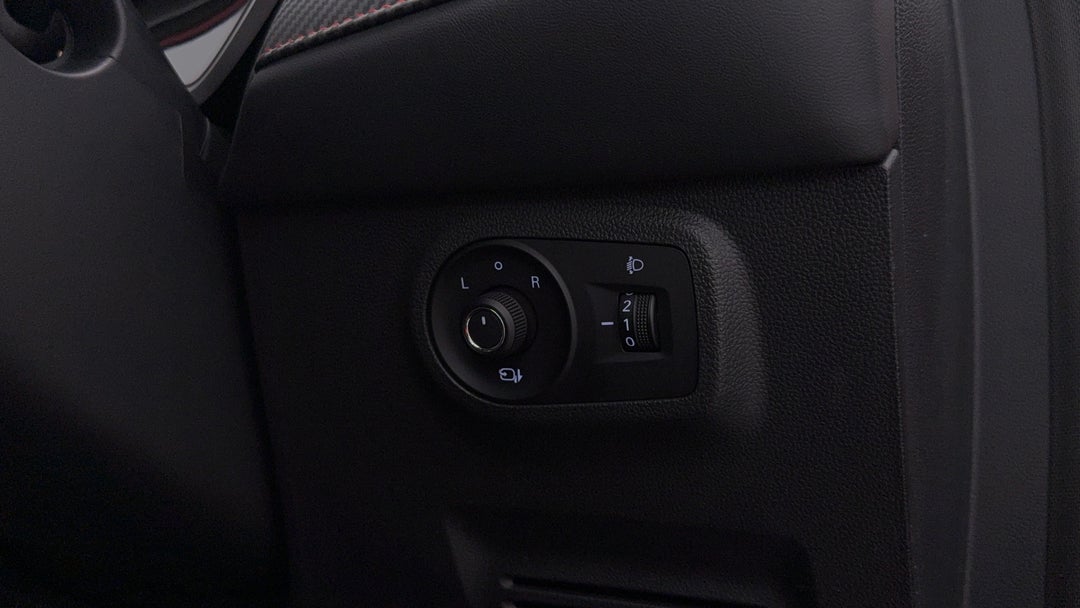 2025 MG Zst Vibe, Automatic, 2628 km, Utility Switches/Buttons