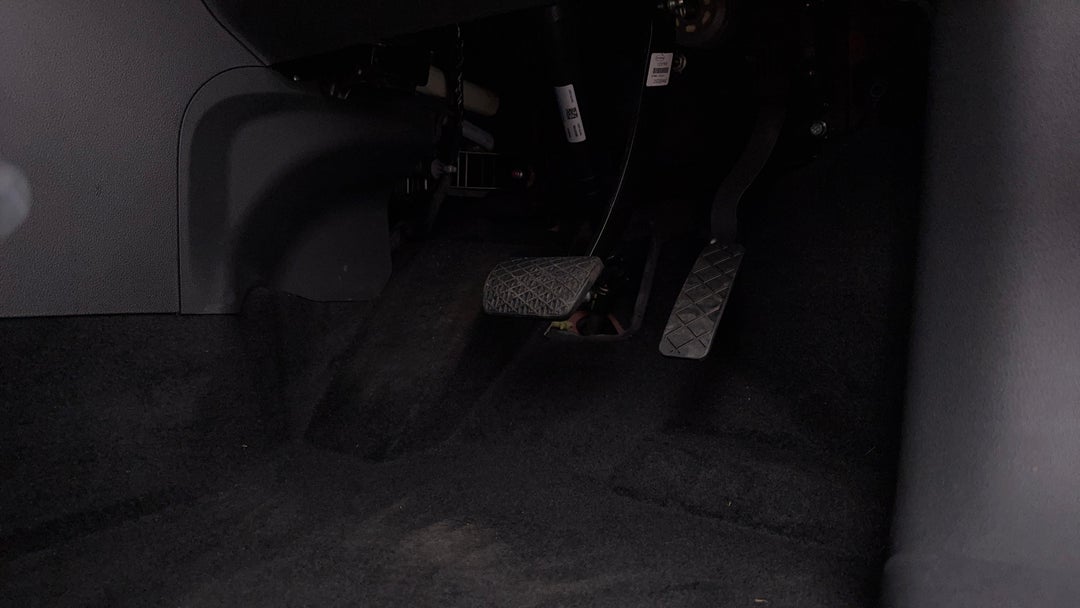 2025 MG Zst Vibe, Automatic, 2628 km, Pedals and Footmat