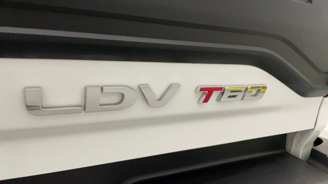 2023 LDV T60 Max Luxe (4x4), Automatic, 10428 km, Badge (Boot Right Side)
