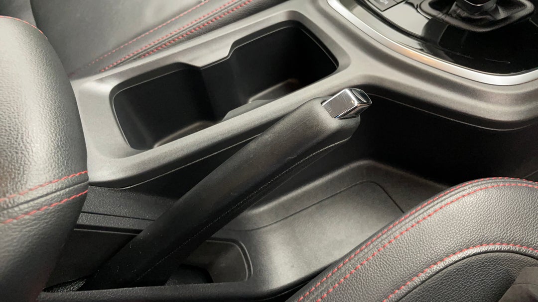 2023 LDV T60 Max Luxe (4x4), Automatic, 10428 km, Handbrake