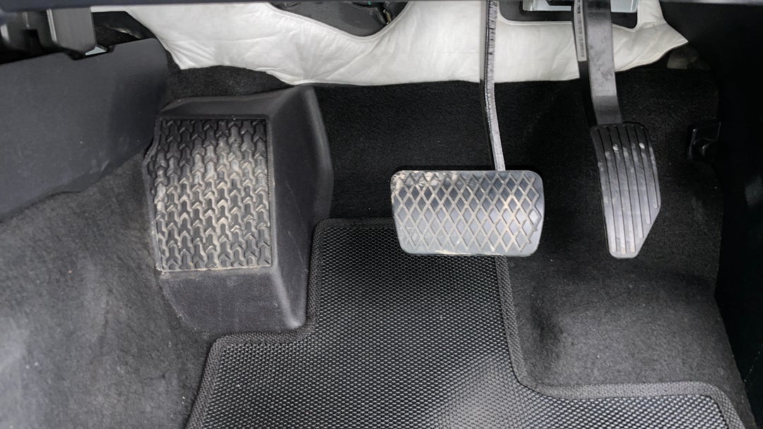 2023 LDV T60 Max Luxe (4x4), Automatic, 10428 km, Pedals and Footmat