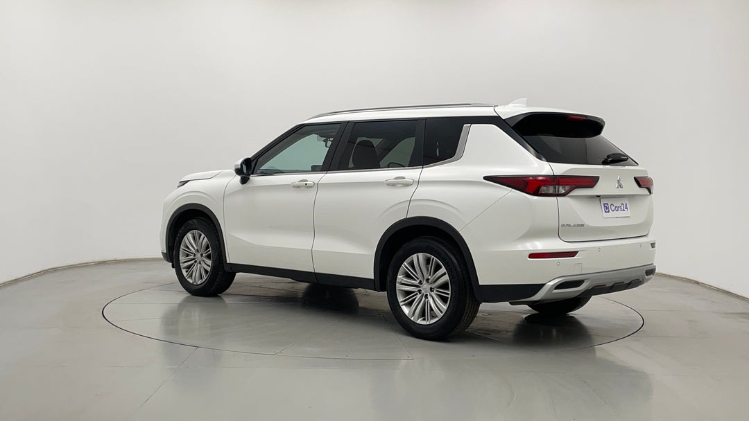 Left Back Diagonal (45- Degree) View