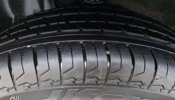 2017 Maruti IGNIS ZETA 1.2 K12 AMT, Petrol, Automatic, 31,922 km, Left Front Tyre Tread
