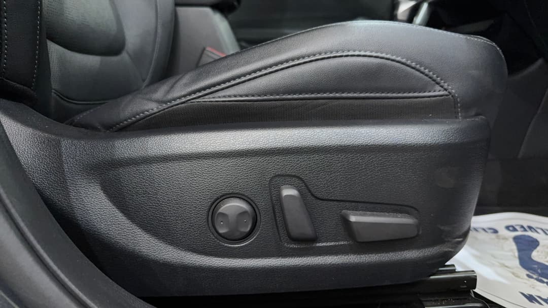 2022 Kia Seltos Gt-line (AWD), Automatic, 26650 km, Drivers Side Adjustment Panel