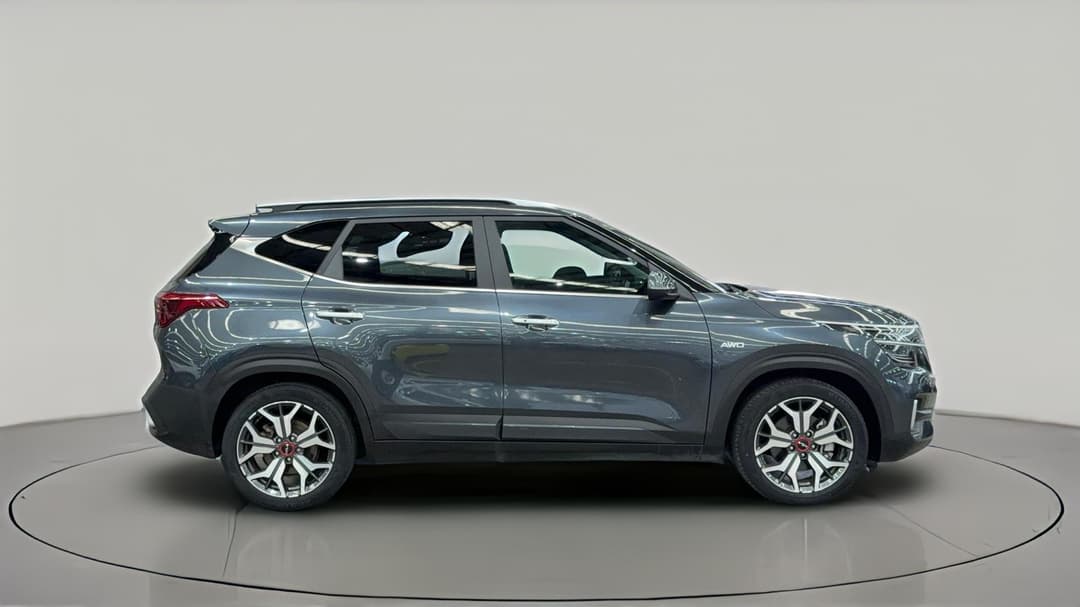 2022 Kia Seltos Gt-line (AWD), Automatic, 26650 km, Right Side View