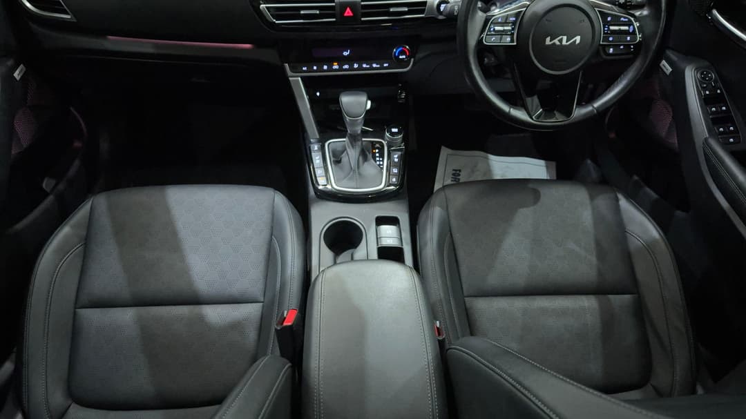 2022 Kia Seltos Gt-line (AWD), Automatic, 26650 km, Center Console